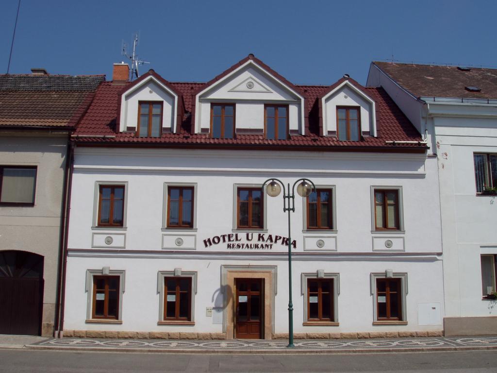 Hotel U Kapra Lázně Bělohrad Eksteriør billede